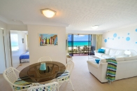 QLD Waterfront Accommodation Lounge View 3